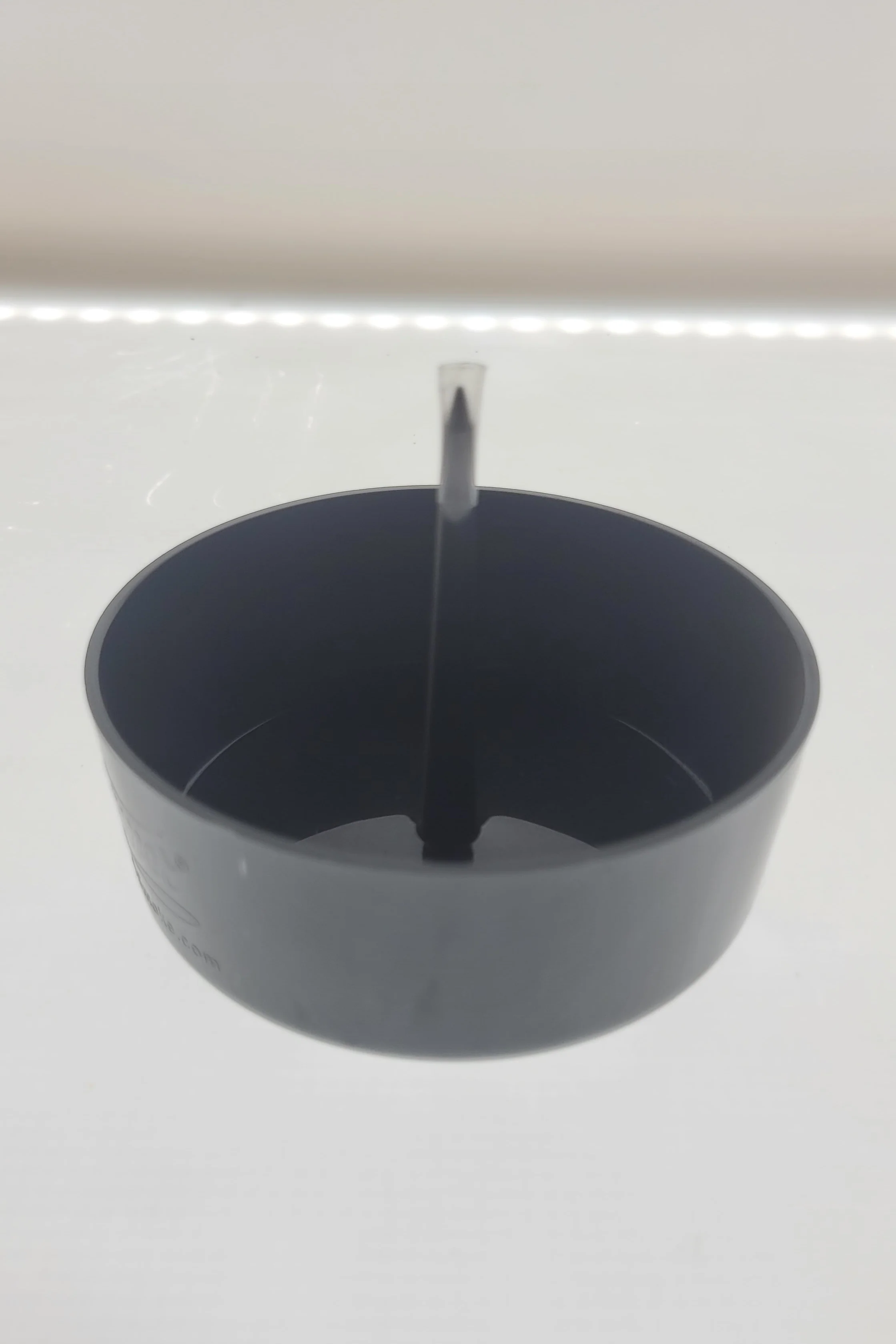 Beamer - Plastic DePiper Ashtray 4" Diameter